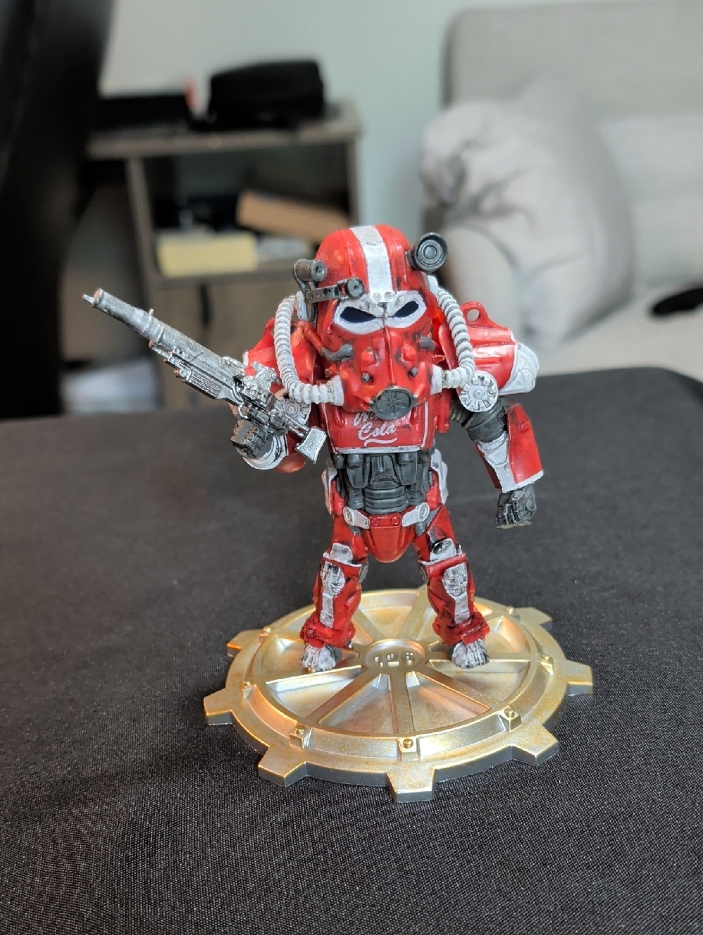 Fallout 2019 T-51 Nuka Cola Power Armor Figure